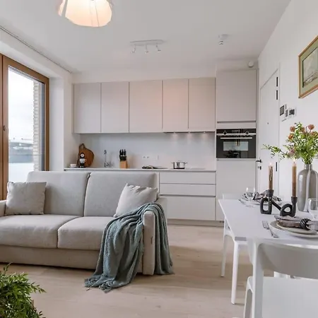 Perfect Getaway Studio Close To The Sea Apartment