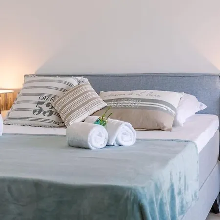Perfect Getaway Studio Close To The Sea